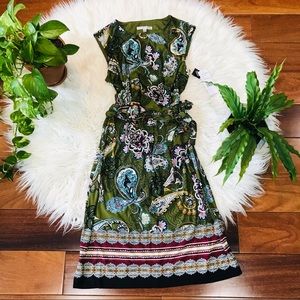 New🌿Extened Shoulder Keyhole Dress